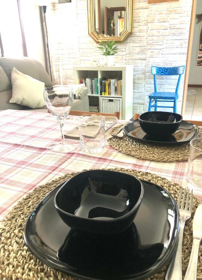 Casa Nonna Elide Lägenhet Besozzo Exteriör bild